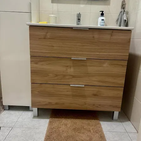 Studio, Near The * Τορεβιέχα